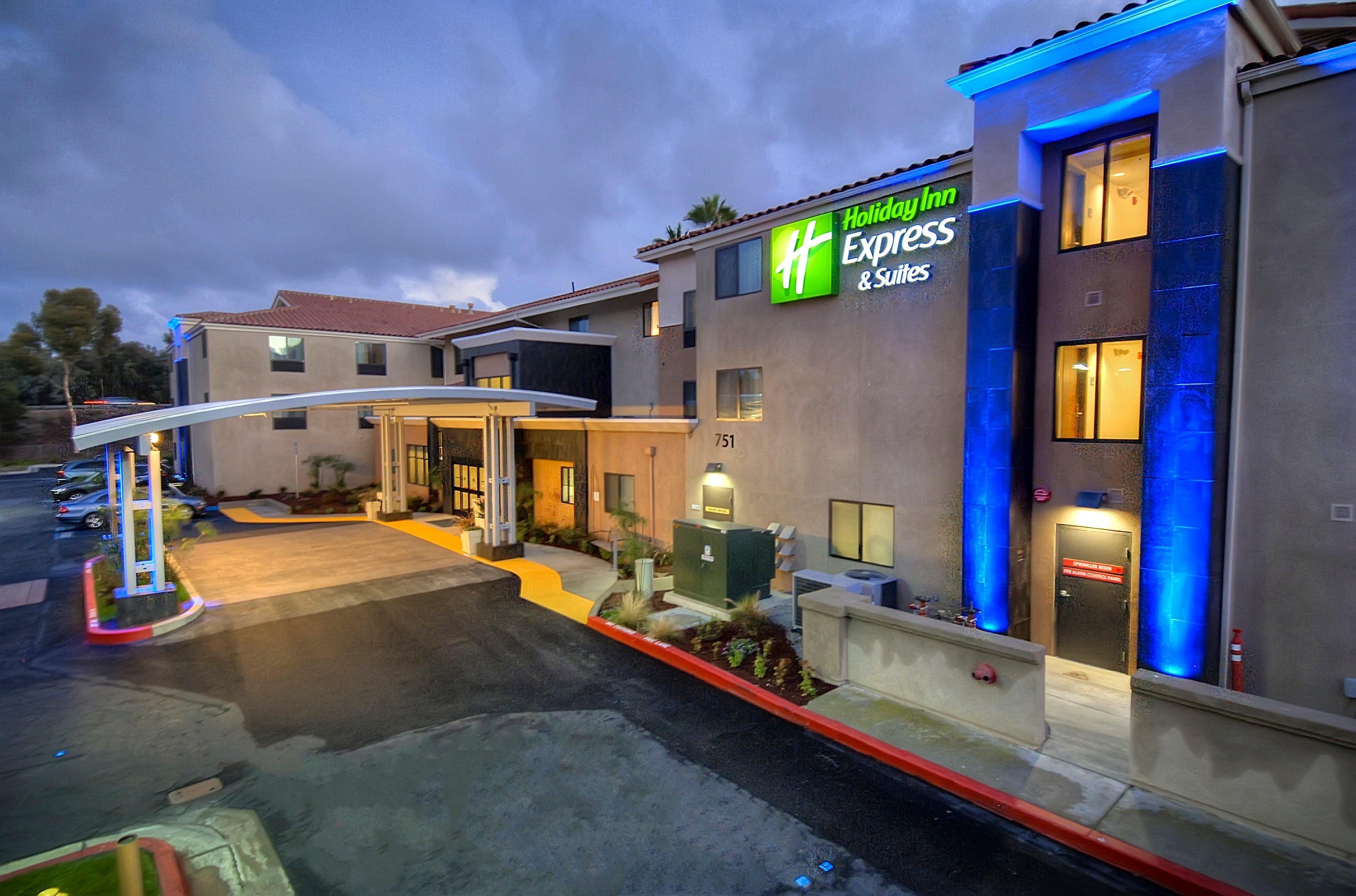 Holiday Inn Express Hotel & Suites Carlsbad Beach By Ihg Exterior foto