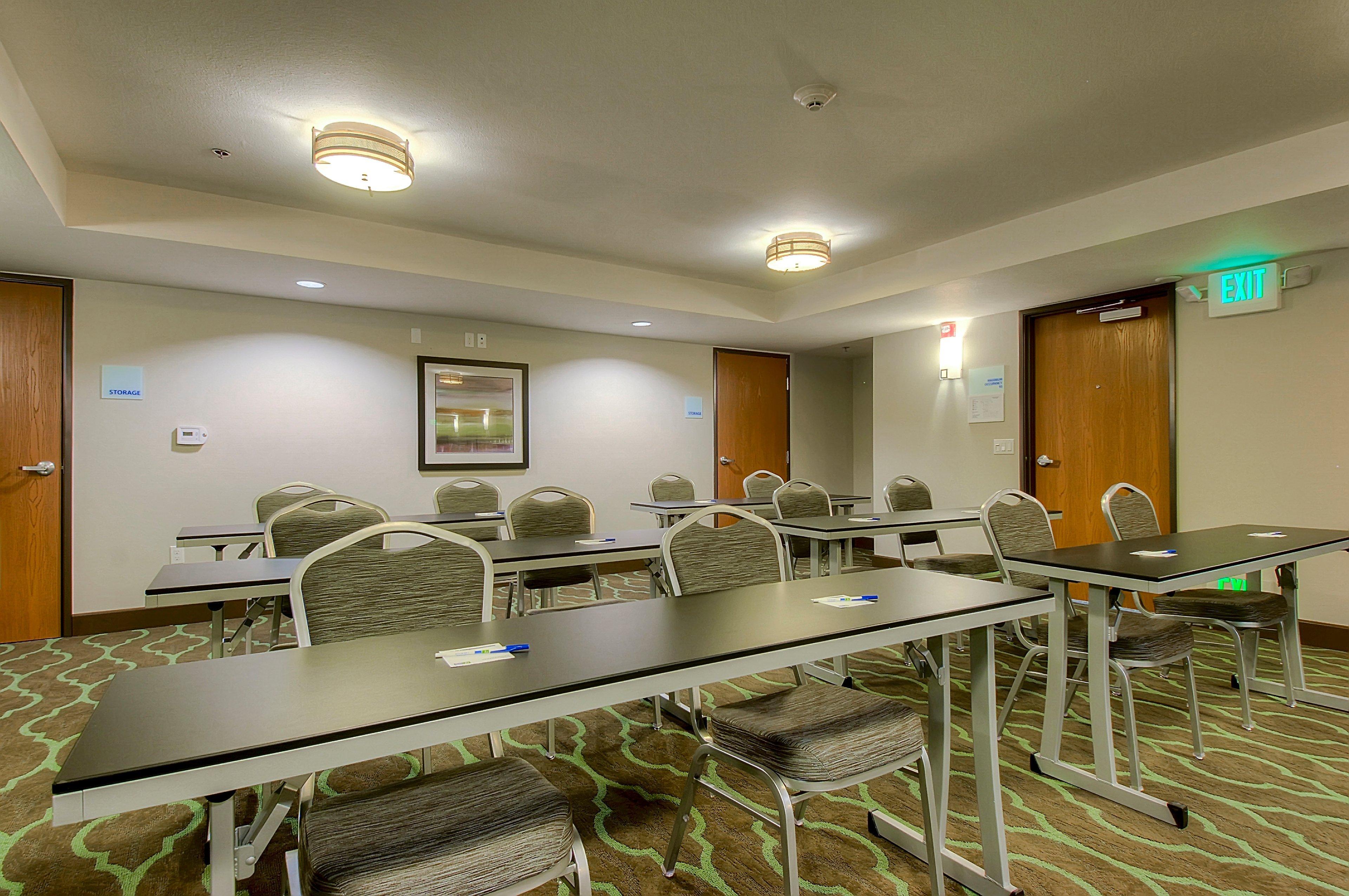 Holiday Inn Express Hotel & Suites Carlsbad Beach By Ihg Exterior foto